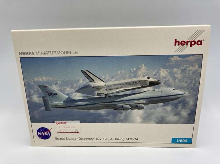1500 ヘルパ herpa NASA スペースシャトル SPACE SHUTTLE ディスカバリー Discovery (OV-103) u0026  BOEING 747-100SCA 買取しました！ | ゲーム・フィギュア・トレカ・古着の買取ならお宝創庫