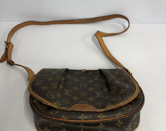 LOUIS VUITTON ルイ・ヴィトン メニルモンタンPM モノグラム 茶 ショルダーバッグ　買取しました！